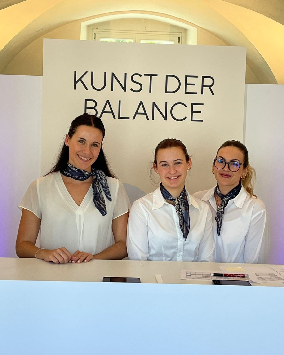 UNIKAT Personal bei Einlass und Garderobe